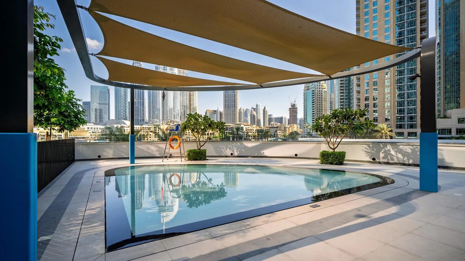 Seraya Residence 17 - 4Bdr - 2 Balconies With Marina Views Dubai Apartment