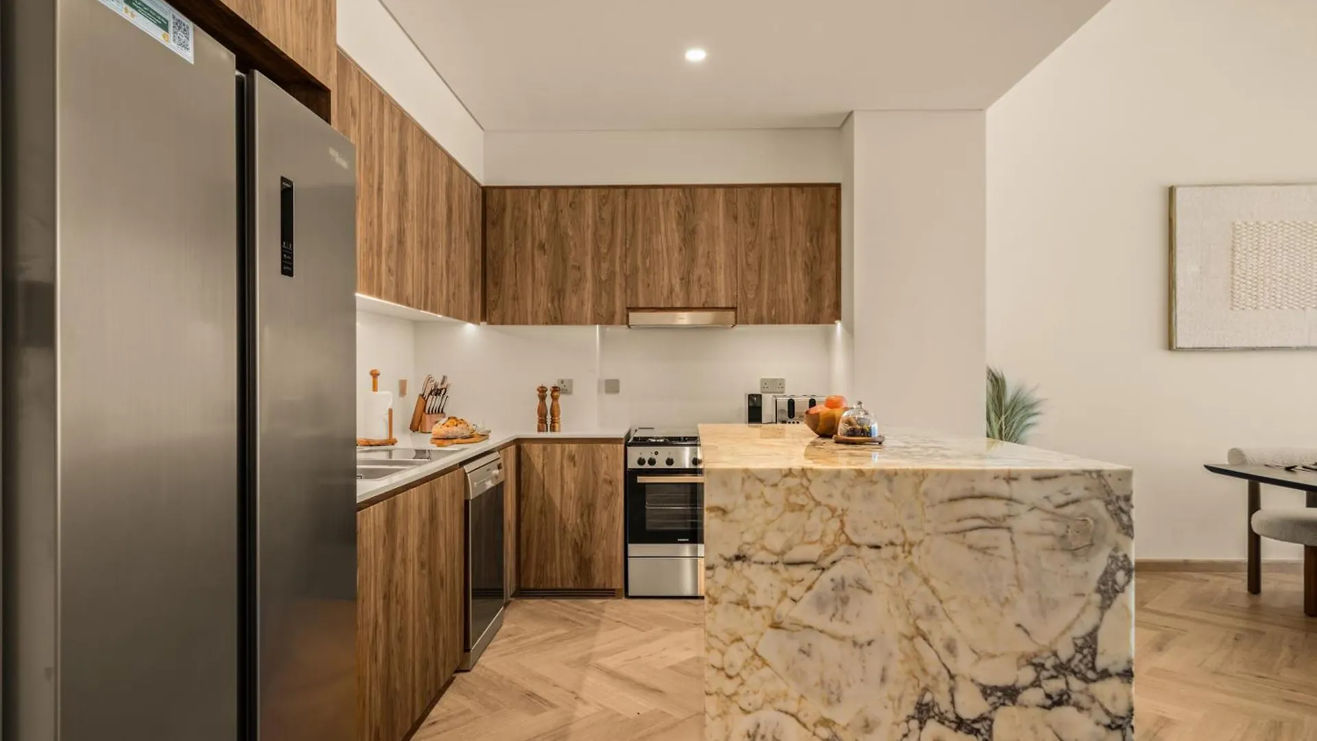 Seraya Residence 17 - 4Bdr - 2 Balconies With Marina Views Dubai Apartment