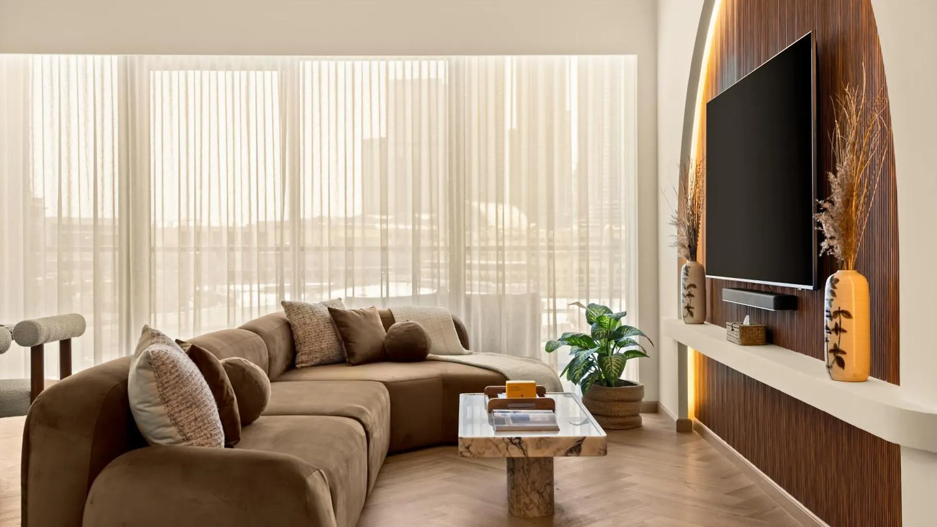 Seraya Residence 17 - 4Bdr - 2 Balconies With Marina Views Dubai Apartment